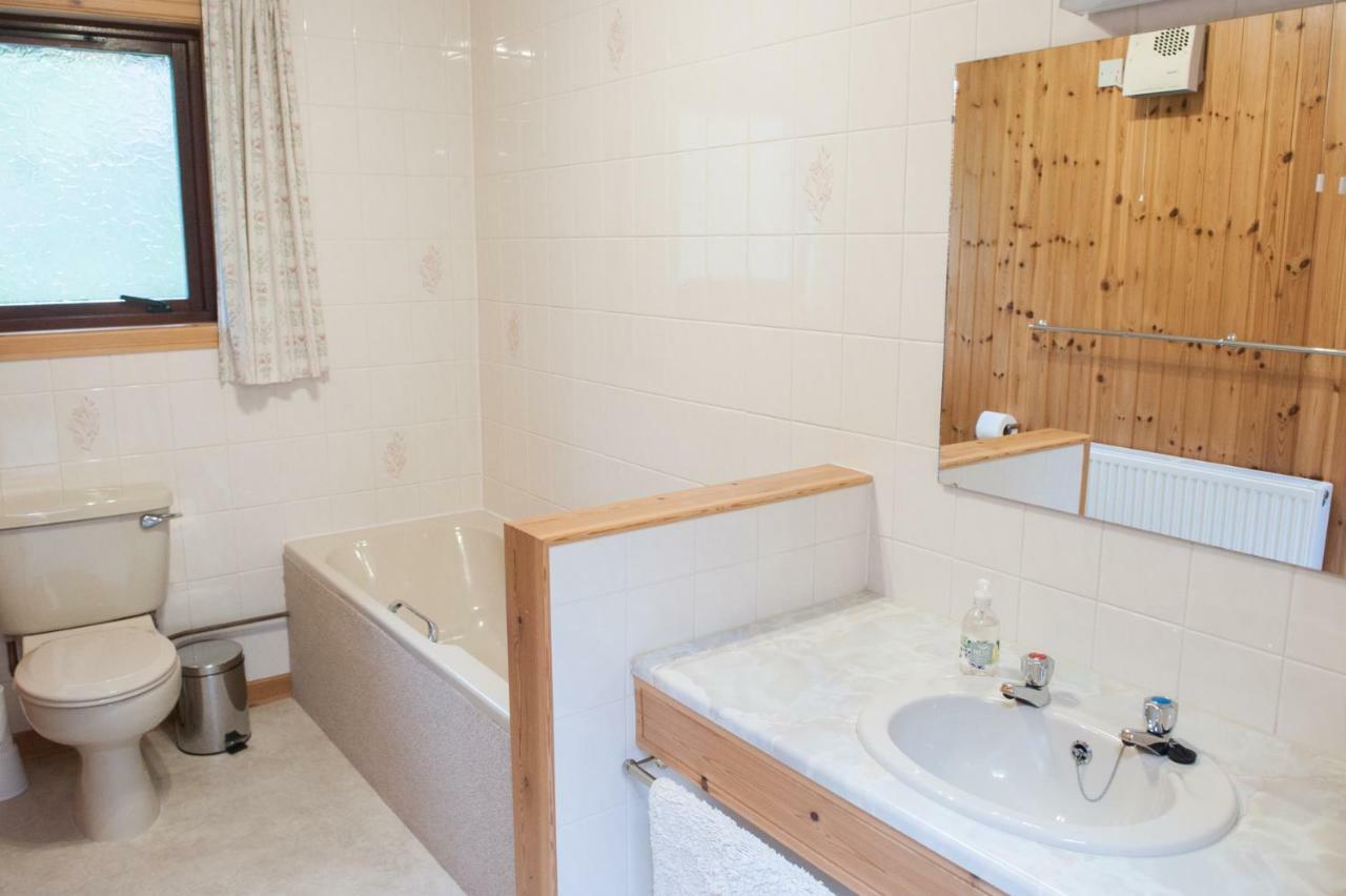 Achmony Holidays Villa Дръмнадрочит Екстериор снимка